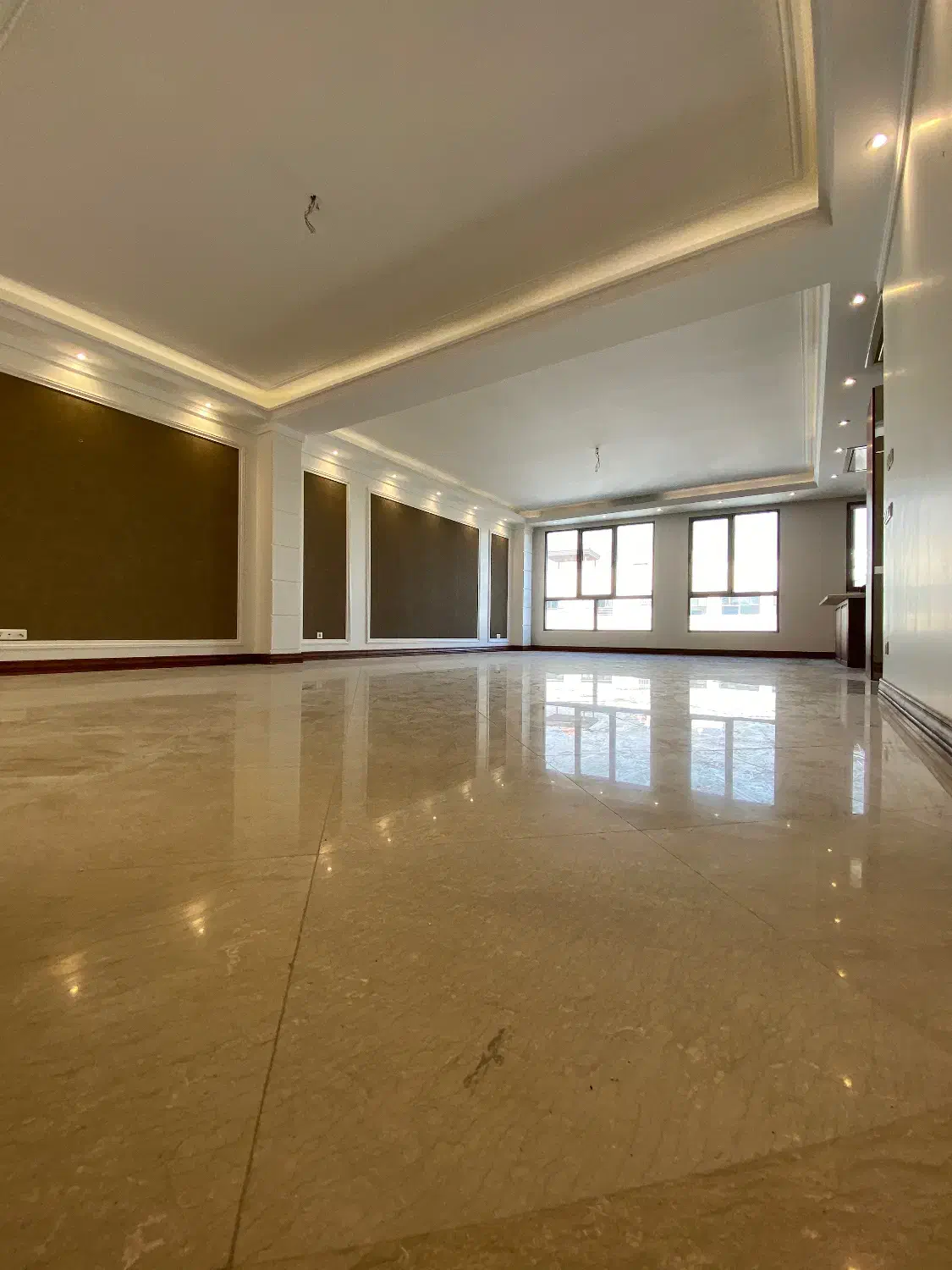 اجاره واحد ۱۶۰متری الهیه ۳خواب نوساز زیر قیمت