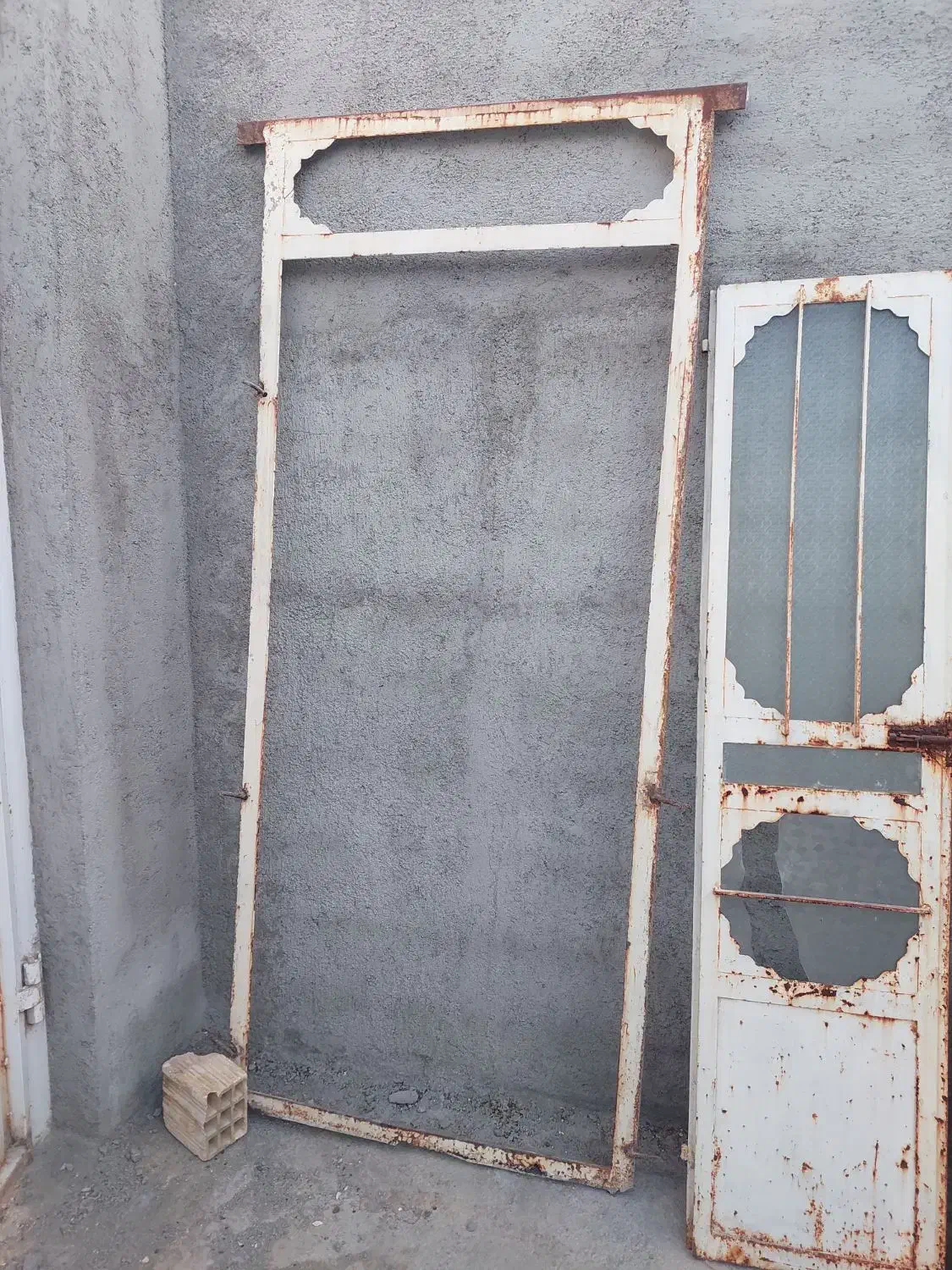 درب اهنی|مصالح و تجهیزات ساختمان|جهرم, |دیوار