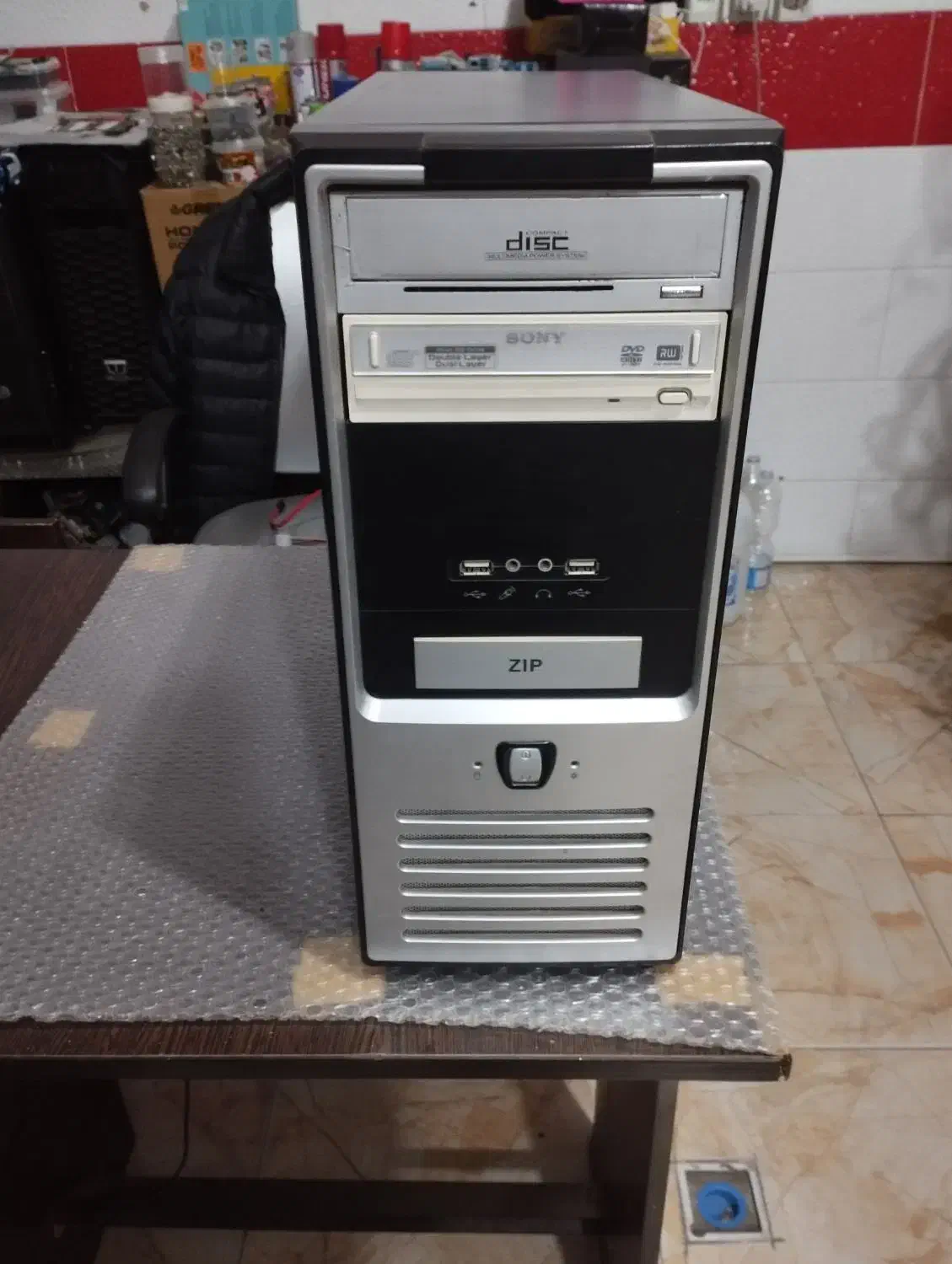 کیس ddr2 قوی با سی پی یو چهار هسته ای|رایانه رومیزی|رشت, دیانتی|دیوار