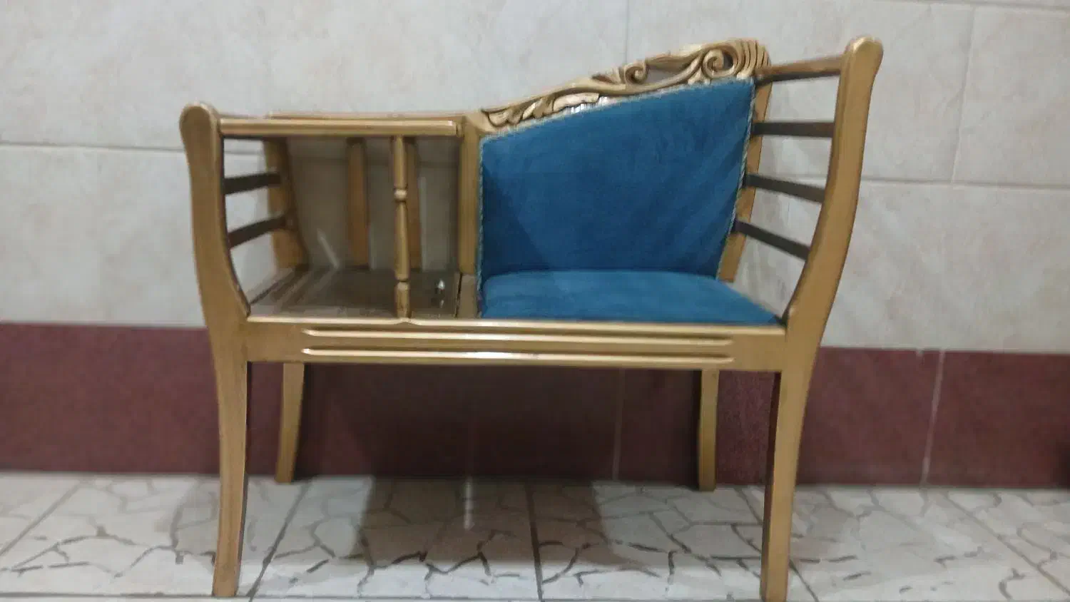 میزتلفن|میز تلفن|اصفهان, شاه پسند|دیوار