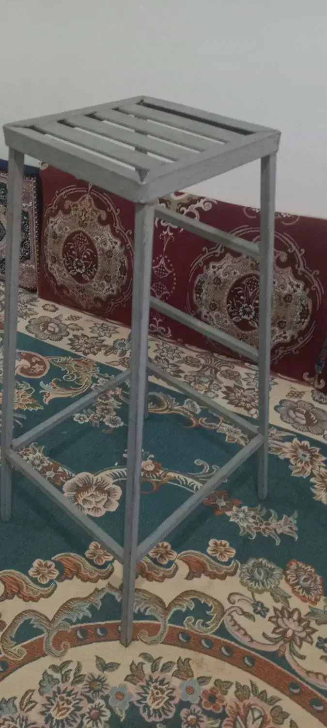 چهارپایه جنسآهنتازهدرستشدهکاملا محکم|صندلی و نیمکت|ابهر, |دیوار