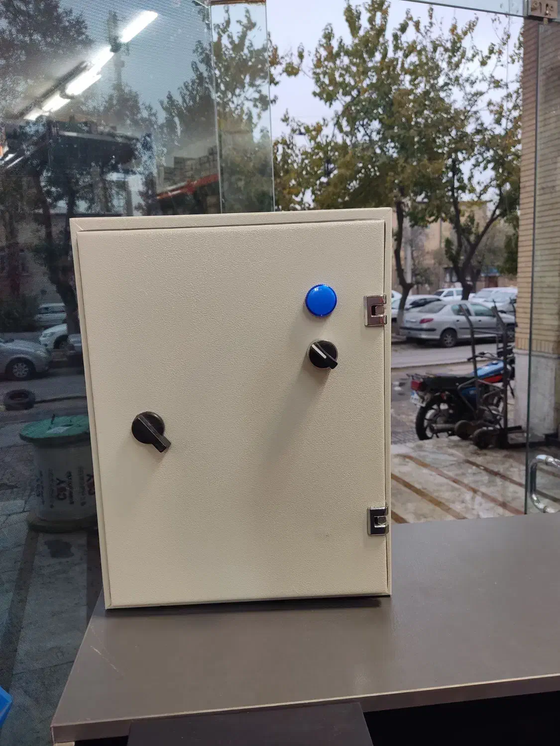 تابلو بوستر پمپ تکفاز|مصالح و تجهیزات ساختمان|شیراز, بازار|دیوار