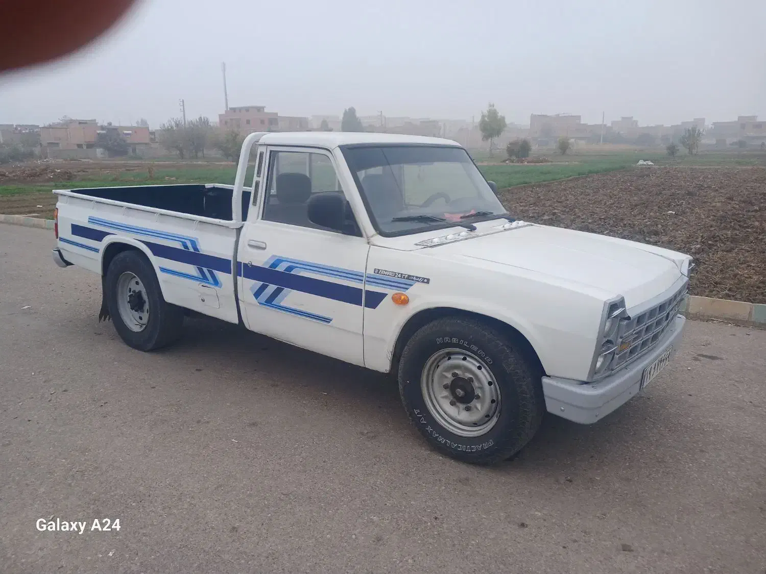 وانت نیسان ۹۶ تناژ پاین مزدا ۱۶۰۰ مدل ۷۰|خودرو سواری و وانت|گنبد کاووس, |دیوار