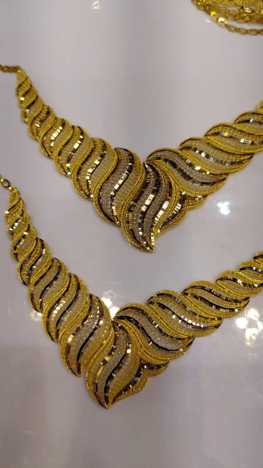 انواع طلا ساخته و آبشده و سکه|جواهرات|بندر انزلی, گلسرخ|دیوار