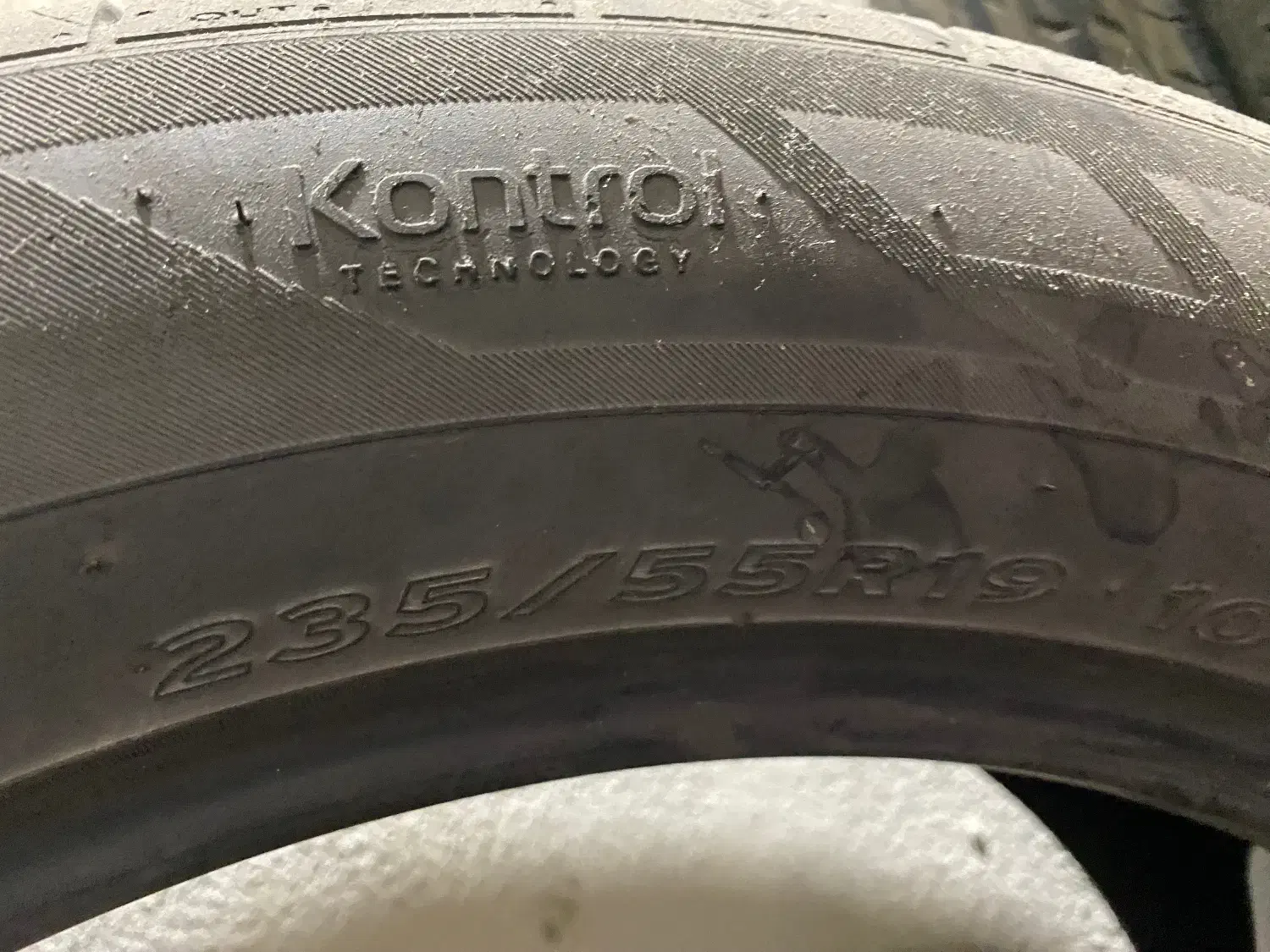 مه شکن و کمک عقب سانتافه مدل ۲۰۱۵ لاستیک ۱۹ اینچ|قطعات یدکی و لوازم جانبی|گرگان, |دیوار