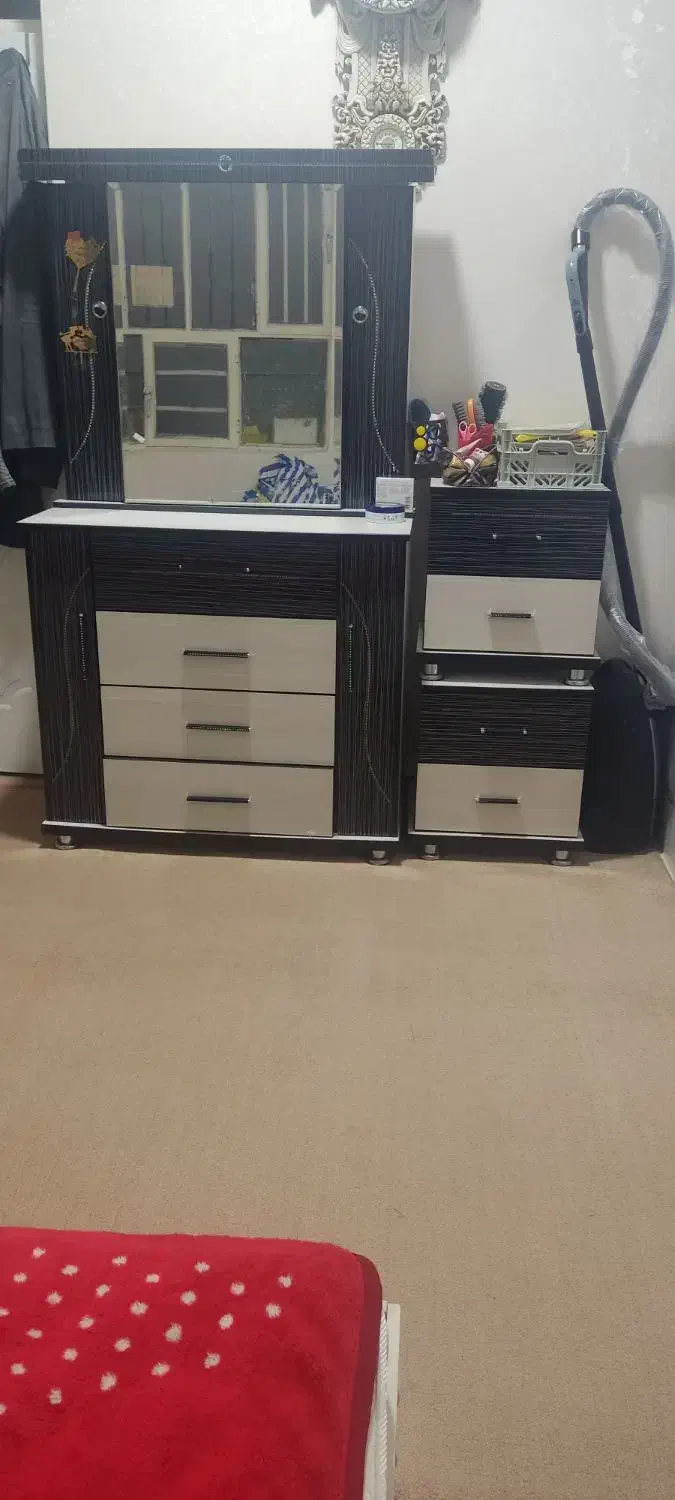 دلاور با آینه دوتا پاتختی ام دی اف اصل|تخت و سرویس خواب|اندیمشک, |دیوار