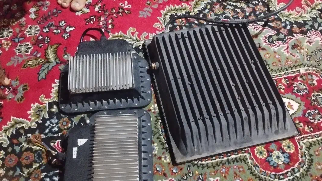 نورافکن |لامپ و چراغ|آزادشهر, |دیوار