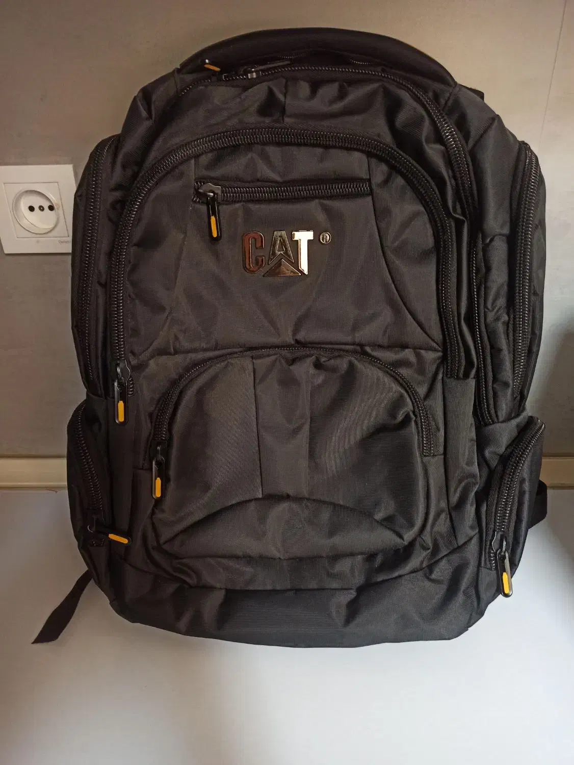 کوله برند «کاترپیلار»|کیف، کفش، کمربند|تهران, دبستان|دیوار