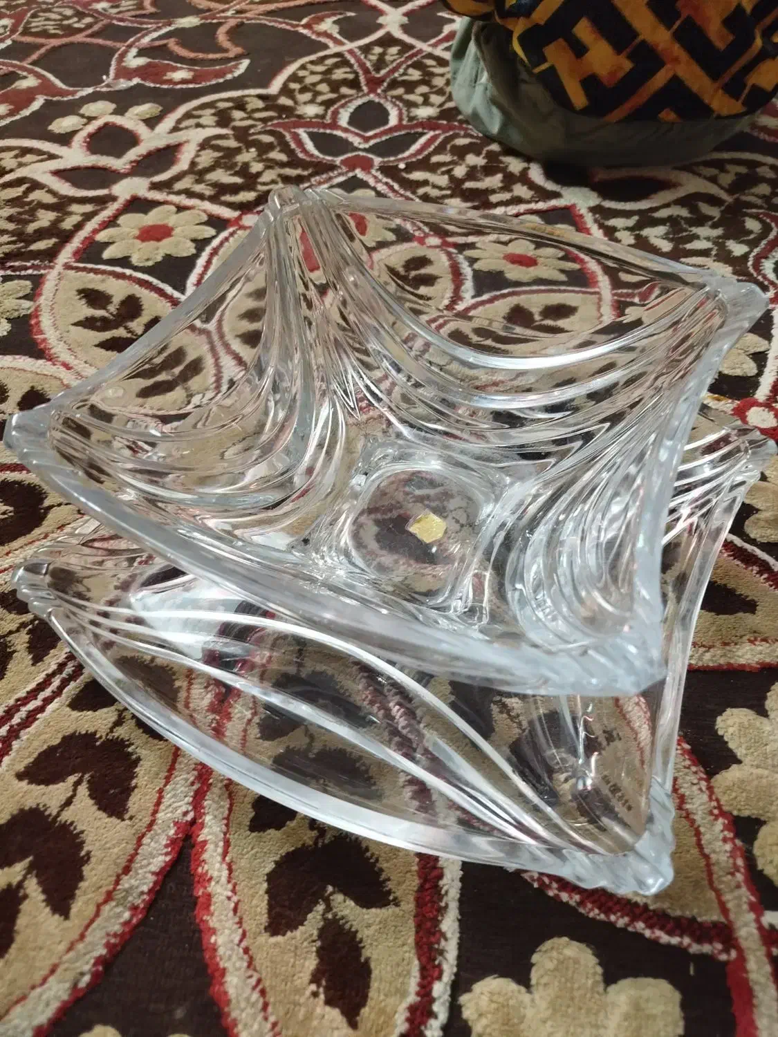 بلوریجات|ظروف سرو و پذیرایی|بروجرد, |دیوار