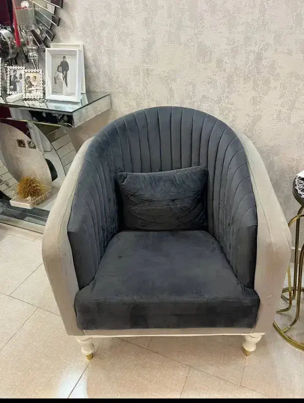 مبل 7نفره|مبلمان خانگی و میز عسلی|رشت, کوی مهر|دیوار