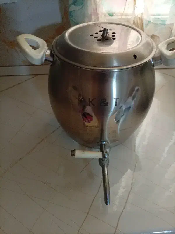 کتری شیر دار در حد نو|قوری، کتری، قهوه‌ساز دستی|مشکین‌دشت, |دیوار