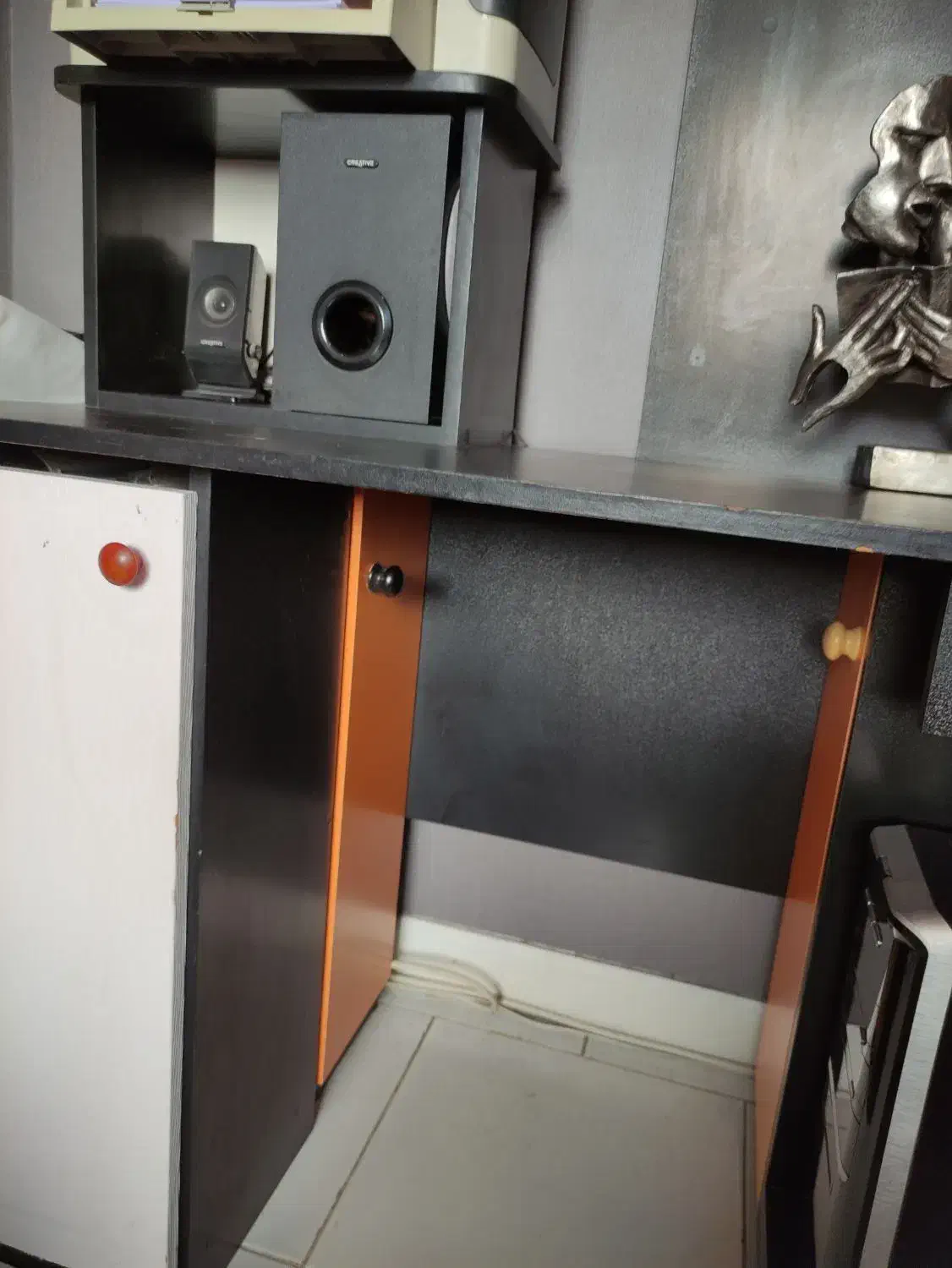 میز تحریر وکامپیوتر|میز تحریر و کامپیوتر|رشت, لاکانی|دیوار