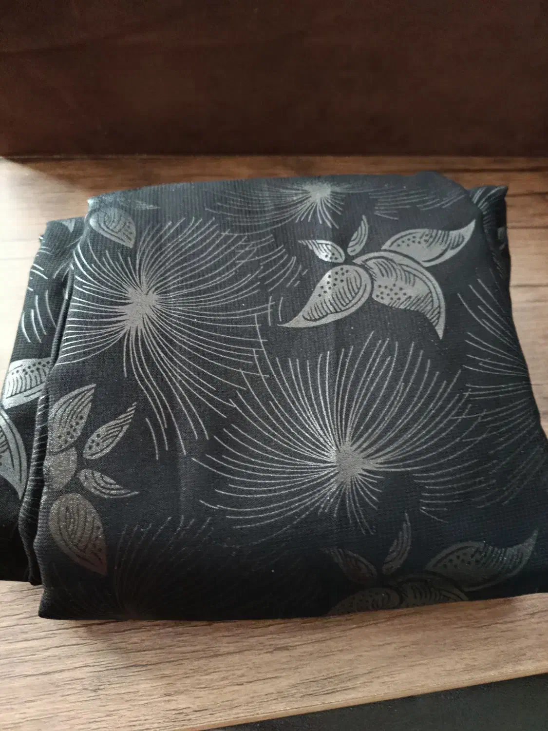 چادر مشکی مجلسی|لباس|شیراز, فرگاز|دیوار