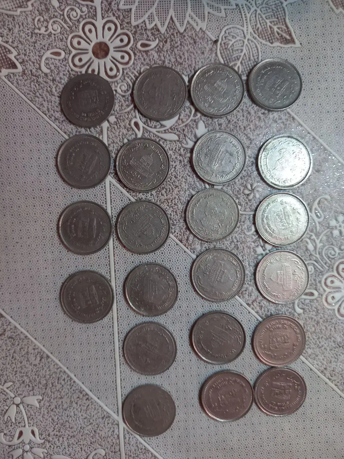 سکه های قدیمی|کلکسیون سکه، تمبر، اسکناس|مرند, |دیوار