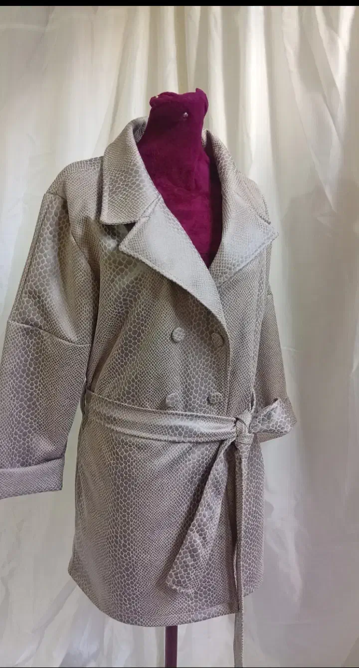 لباس زمستانه|لباس|سلماس, |دیوار