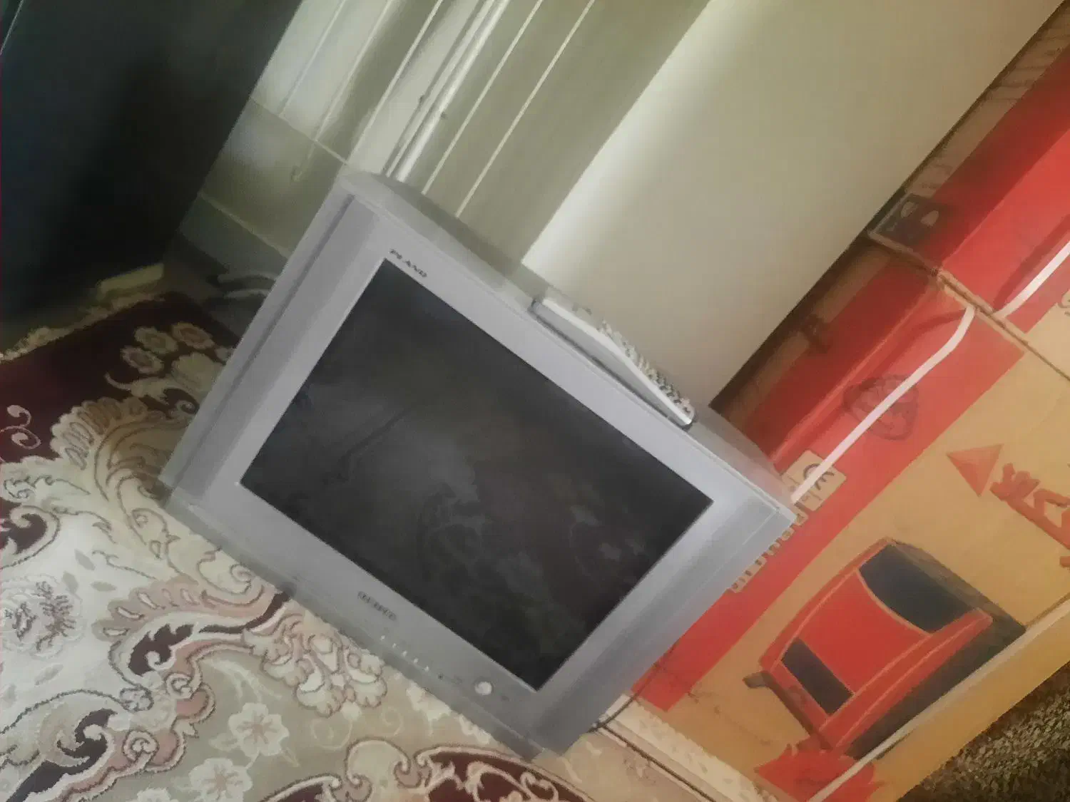 تلوزیون سامسونگ قدیمی ۲۱|تلویزیون و پروژکتور|رودسر, |دیوار