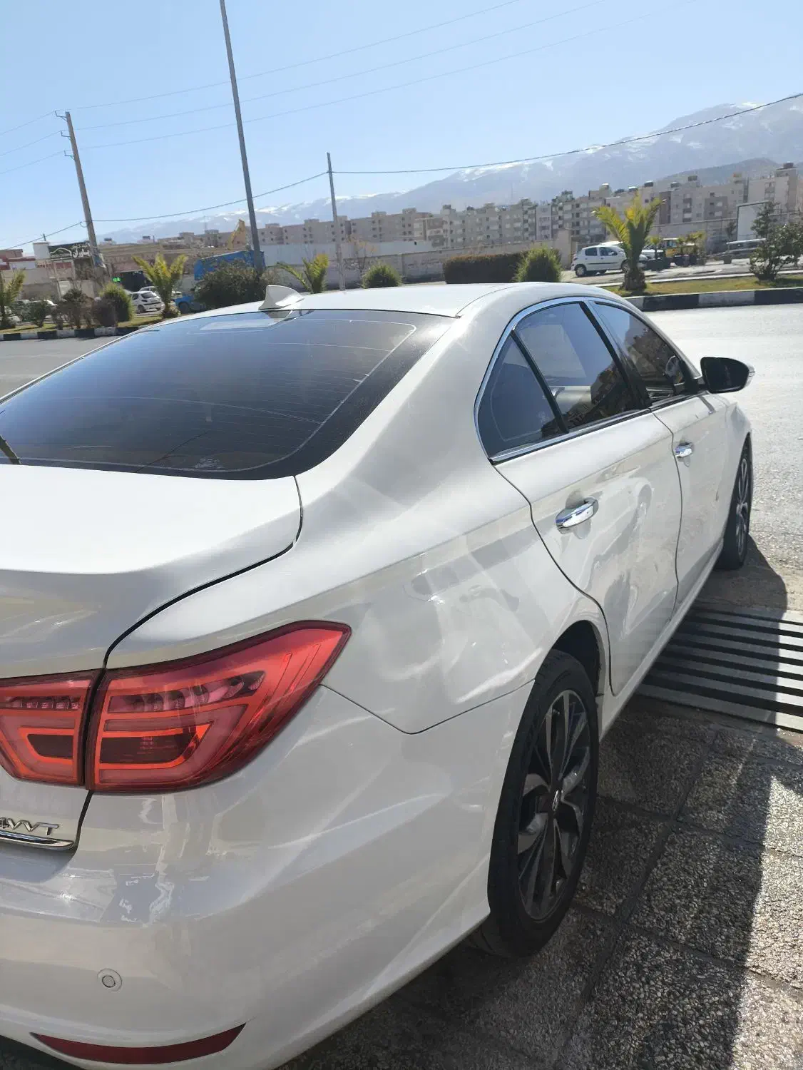 خودرو لیفان ۸۲۰|خودرو سواری و وانت|شیراز, پشم شیشه|دیوار