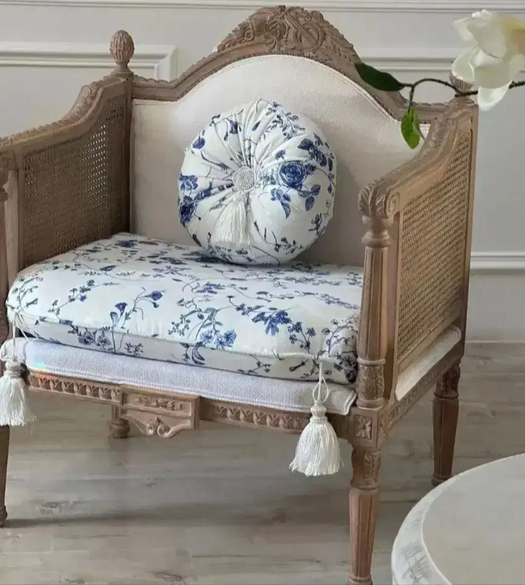 مبل کلاسیک مدل کاجی حصیری|مبلمان خانگی و میز عسلی|چهاردانگه (تهران), |دیوار