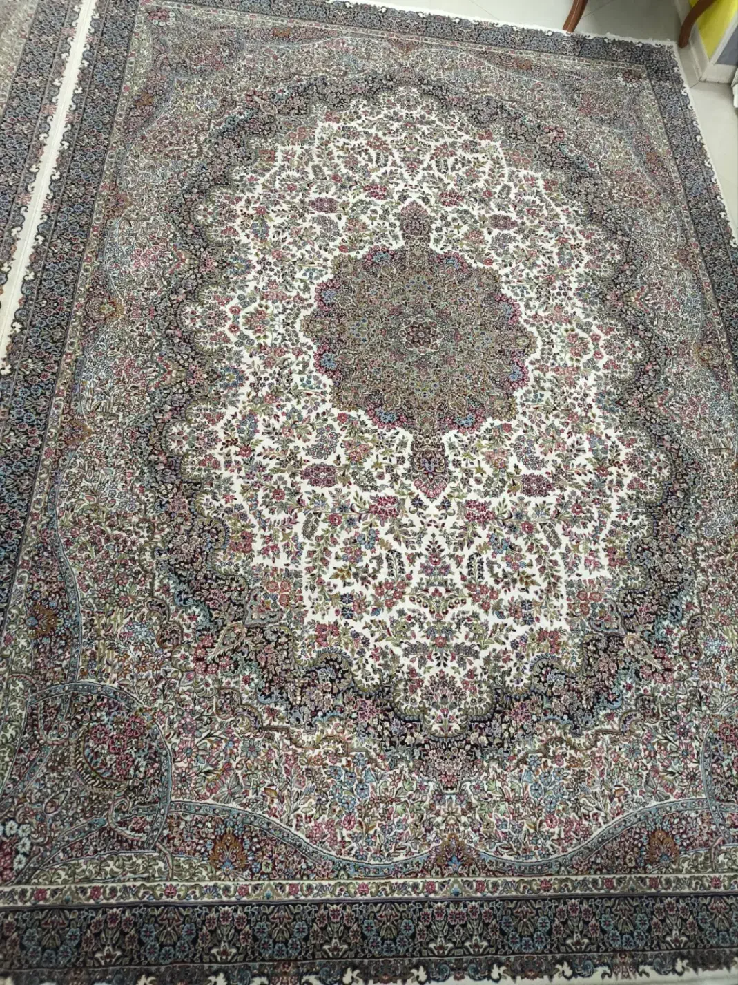 دوتخته فرش ۹ متری در حد نو|فرش|مشهد, هفت تیر (نه دره)|دیوار