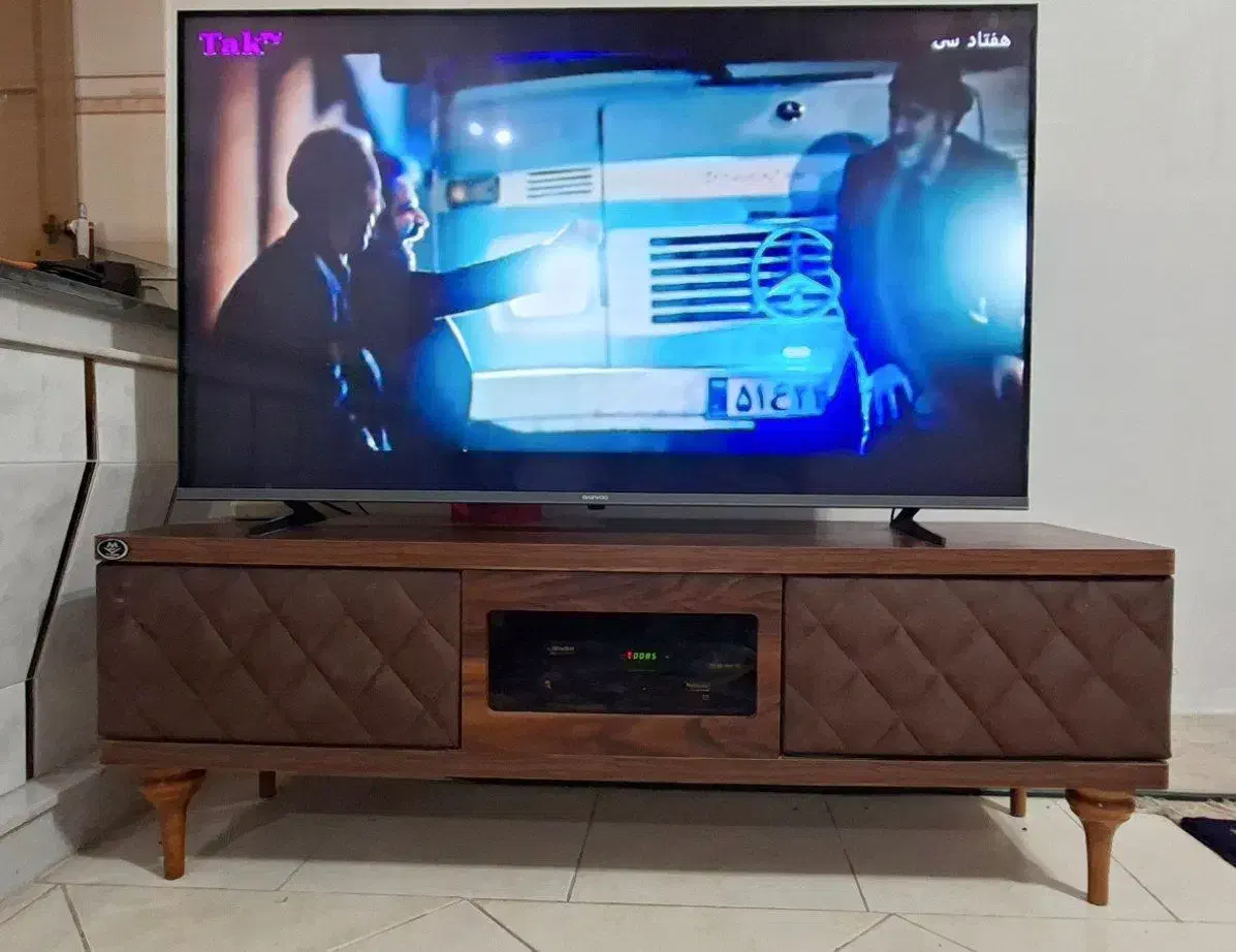 میز تلویزیون|میز تلویزیون|بروجن, |دیوار