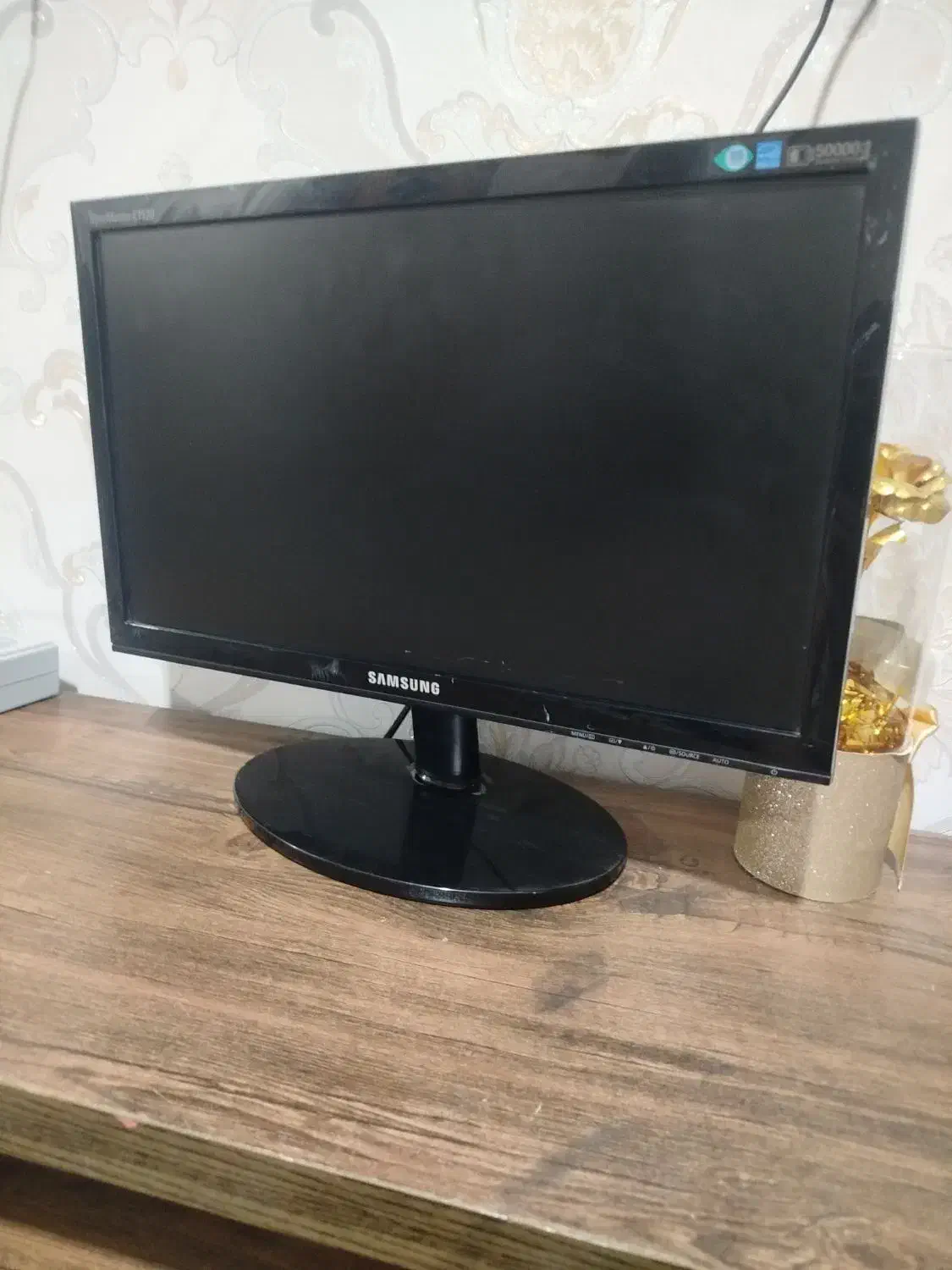 مانیتور سامسونگ ۱۹ اینچ|قطعات و لوازم جانبی رایانه|گلستان (تهران), |دیوار