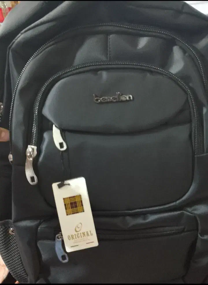 کوله پشتی مدرسه|کیف، کفش، کمربند|سبزوار, قائم|دیوار