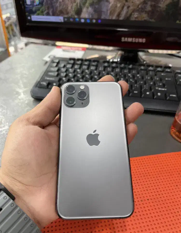 iphone11 pro 256 دوسیم بدون پیش پرداخت|موبایل|کرج, عظیمیه|دیوار