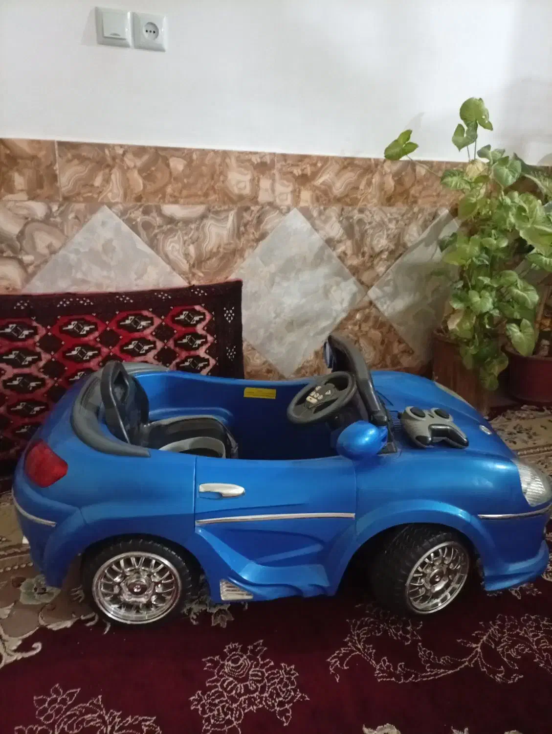 ماشین شارژی سالم|اسباب‌‌بازی|کاشمر, |دیوار