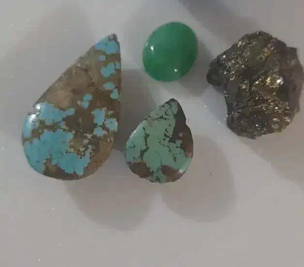 سنگ طبیعیامیتیس اروگوئه اصل قیمتی|جواهرات|شاهینشهر, گزبرخوار|دیوار