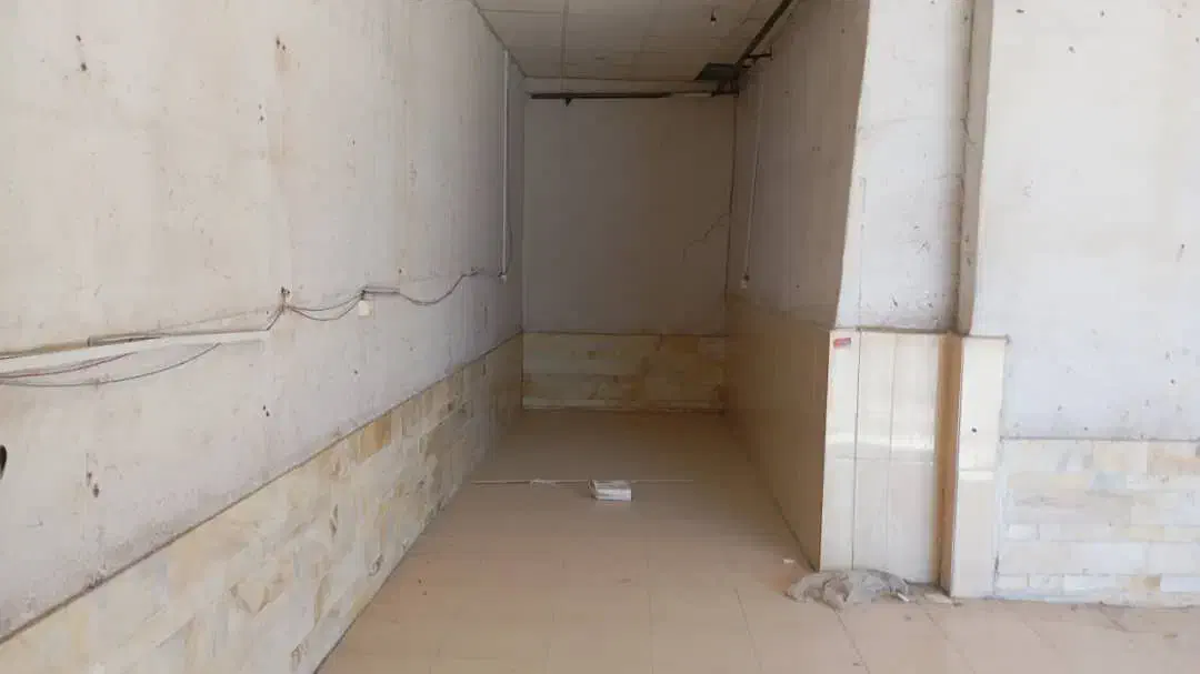 یک مغازه دو دهنه بر خیابان 17شهریور برای اجاره|اجارهٔ مغازه و غرفه|سیرجان, |دیوار