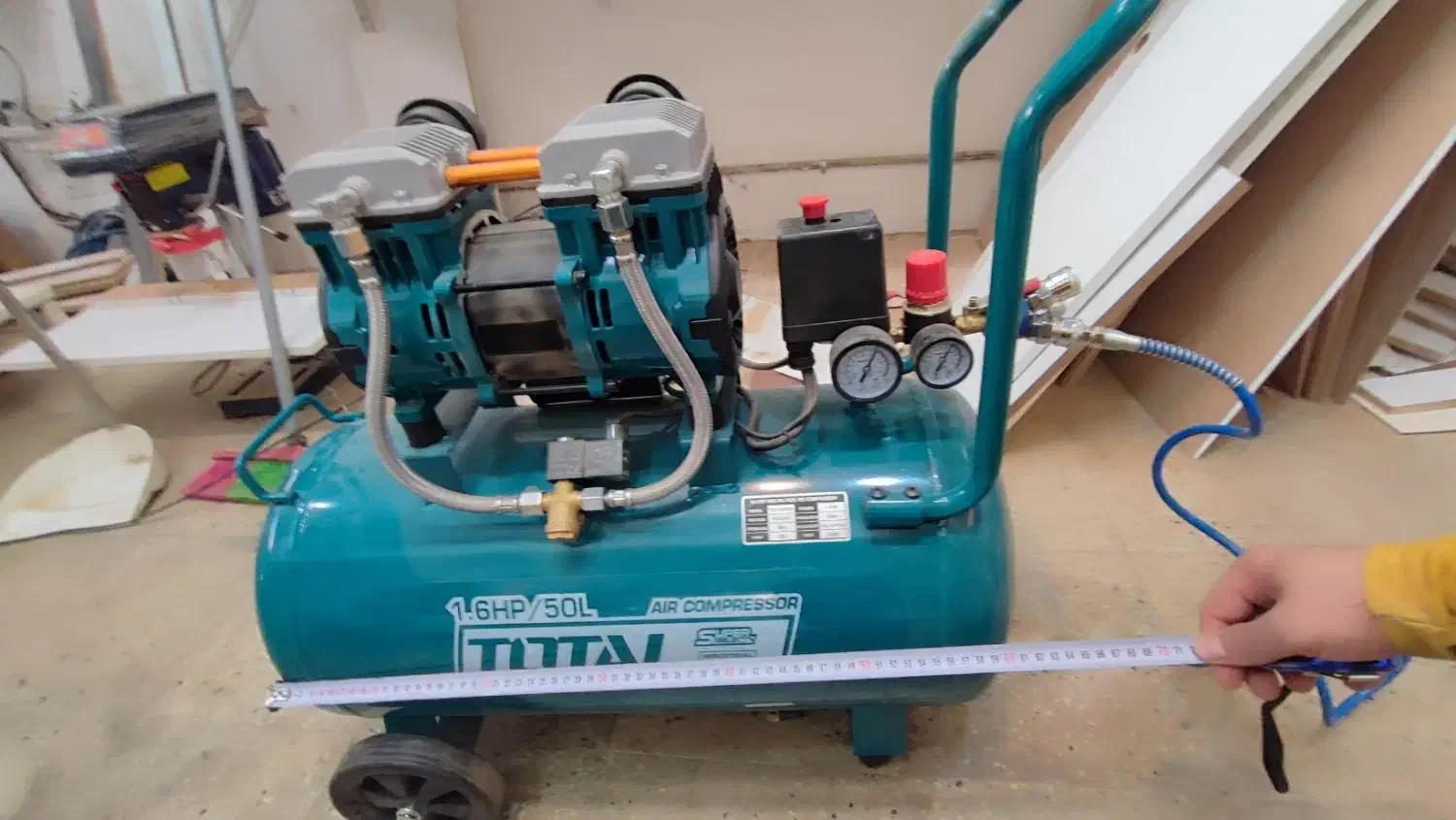 پمپ باد توتال 50 لیتری مدل tcs1120508|ابزارآلات|تهران, نعمت‌آباد|دیوار