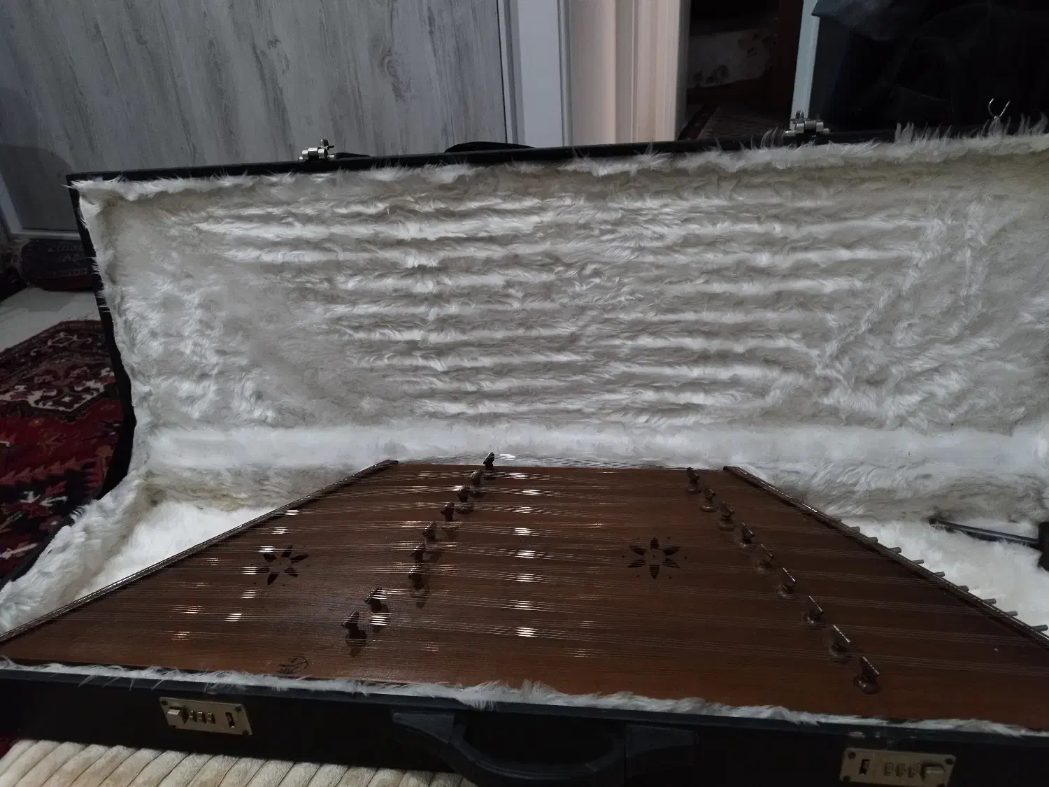 سنتور چوب طبیعی با امضای میرعماد|سازهای سنتی|تهران, جمهوری|دیوار