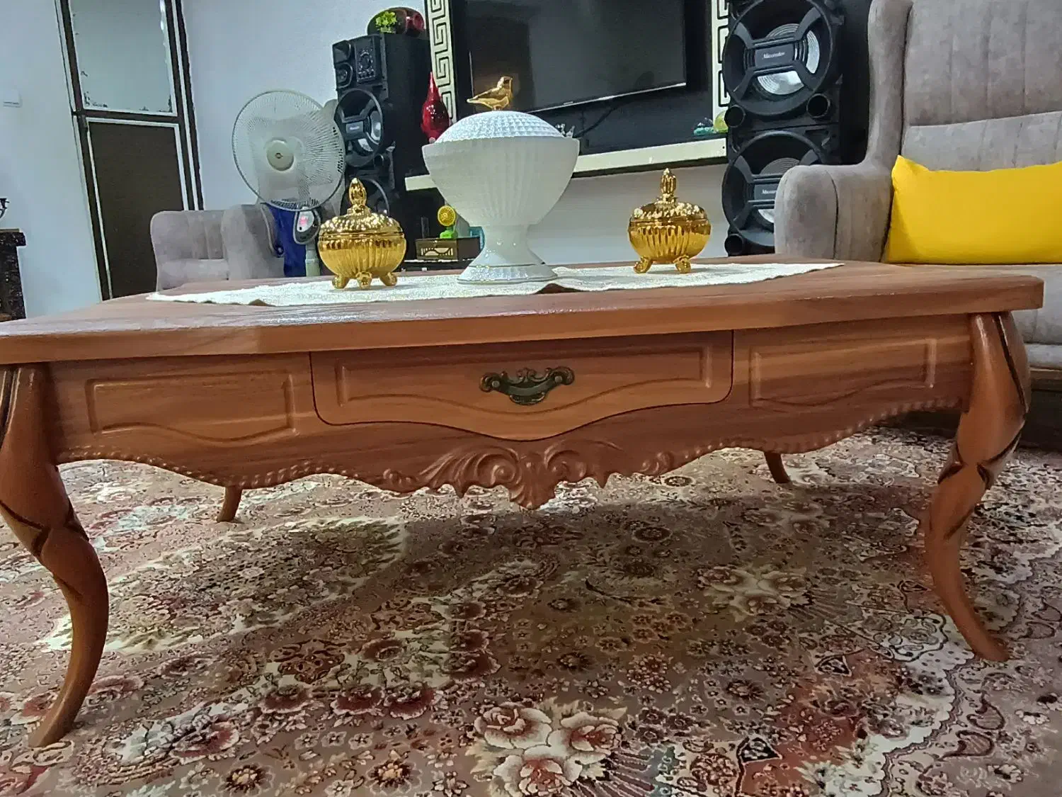 فروش میز وسط بدونه عسلی|مبلمان خانگی و میز عسلی|نوشهر, |دیوار