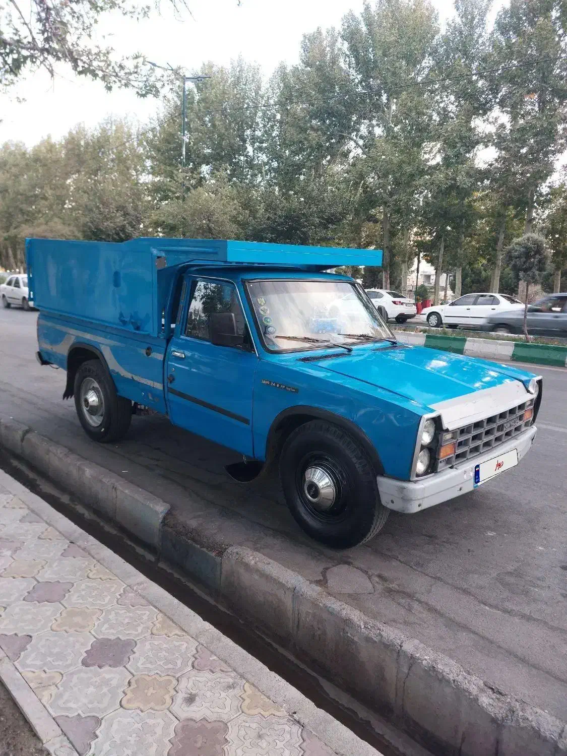 نیسان ۸۳ موتور صفر لاستیک نو|خودرو سواری و وانت|بروجرد, |دیوار