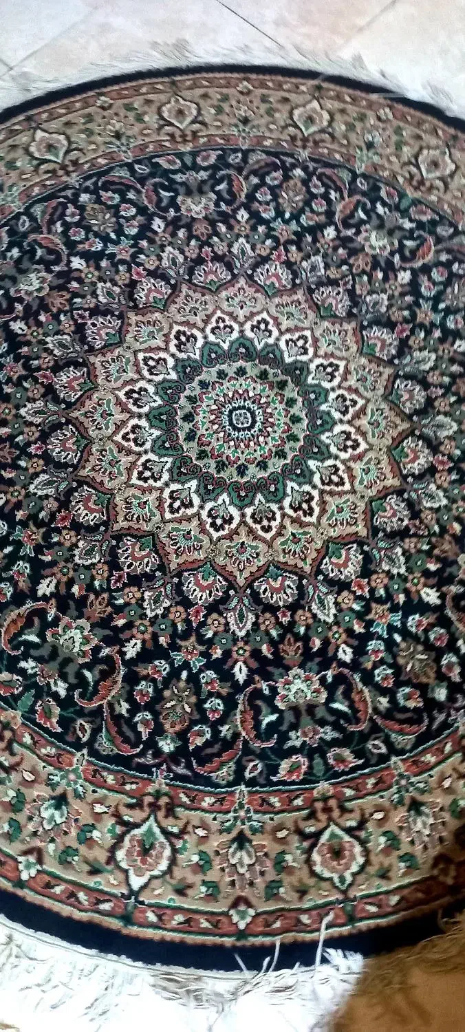 دو قالیچه ی گرد بسیار زیبا و نو|فرش|گرگان, |دیوار