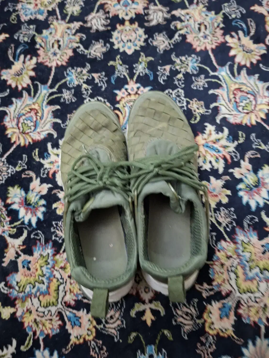 کفش|کیف، کفش، کمربند|دامغان, |دیوار