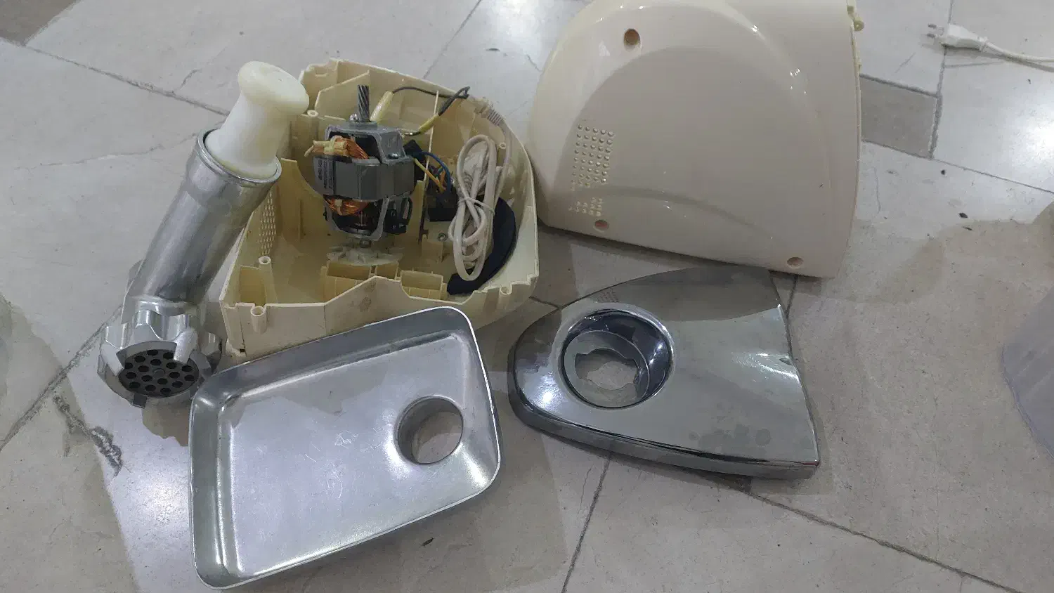 چرخ گوشت نیاز به تعمیر|سایر لوازم برقی|تهران, تهرانپارس جنوبی|دیوار