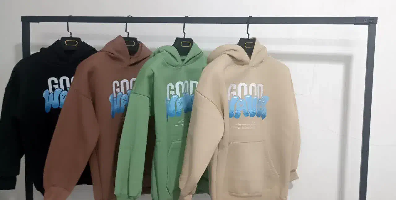 لباس|لباس|قم, شهر قائم|دیوار