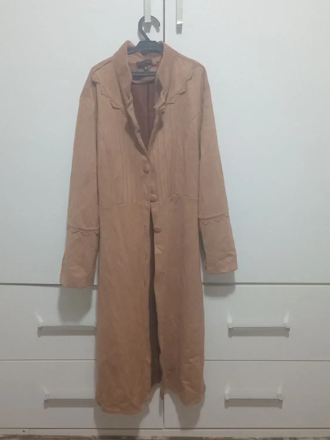 مانتو|لباس|لاهیجان, بازکیاگوراب|دیوار