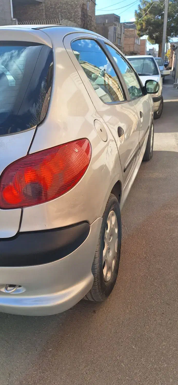 ۲۰۶ مدل ۸۵ شاسیها سالم بیشتر بدنه فابریک|خودرو سواری و وانت|برخوار, |دیوار