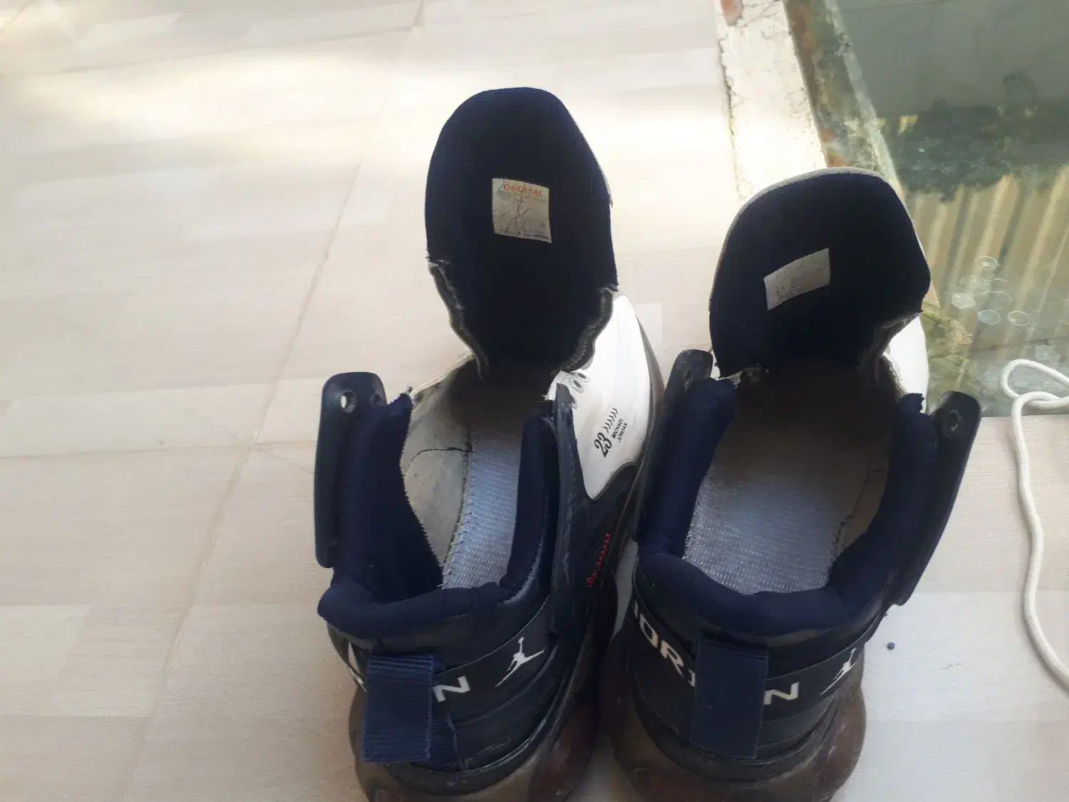 کفش|کیف، کفش، کمربند|سرپل ذهاب, |دیوار