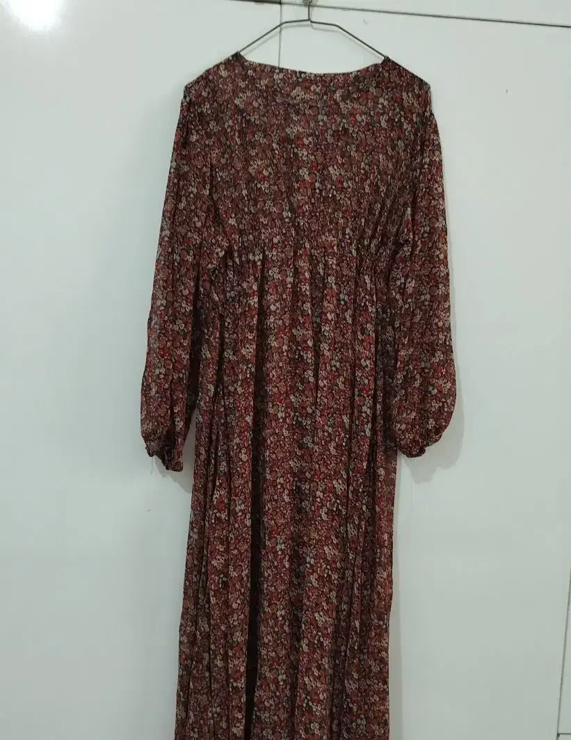 لباس بلند|لباس|دهلران, |دیوار