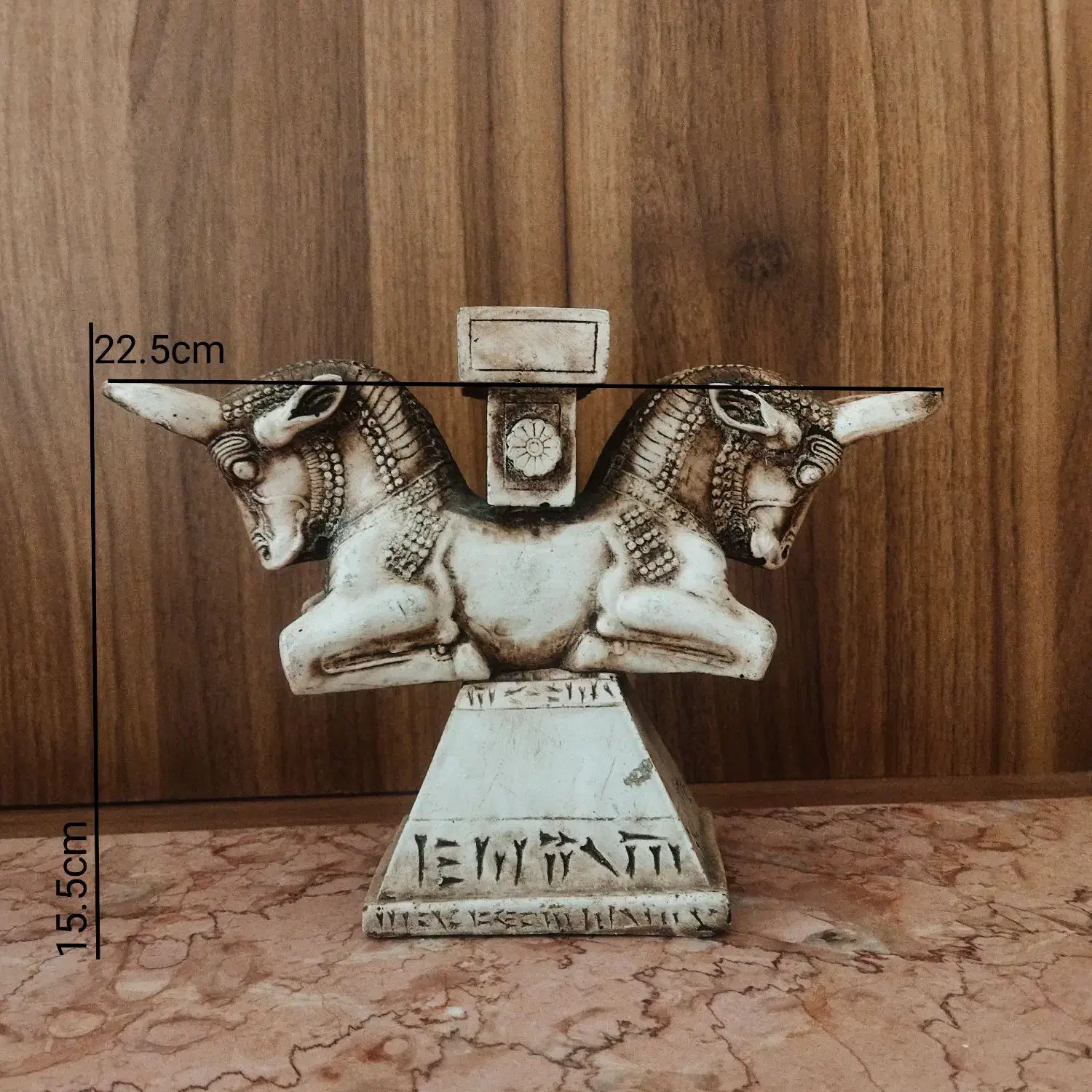 شمعدان|مجسمه، تندیس، ماکت|قم, باغ شریفی|دیوار