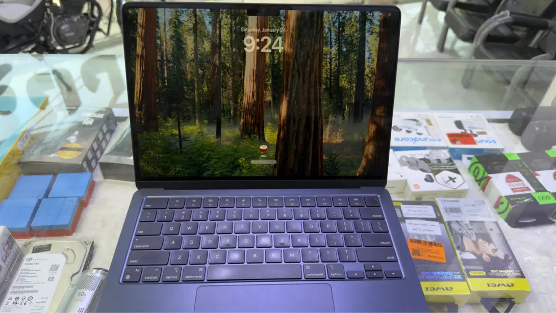 Mac air m3|رایانه همراه|قم, امامزاده ابراهیم|دیوار