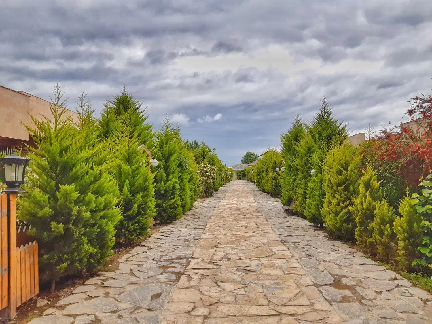 ویلا باغی مشجر با اسناد کامل در شهرک جاده دریا|فروش خانه و ویلا|بابلسر, |دیوار