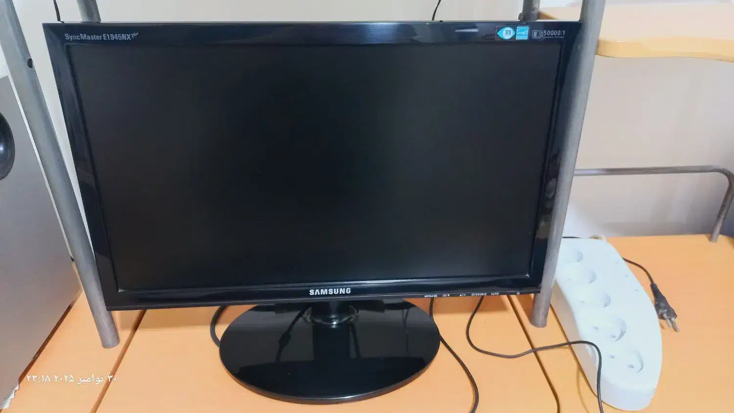 مانیتور ۲۰ اینچ|قطعات و لوازم جانبی رایانه|آستانه اشرفیه, |دیوار