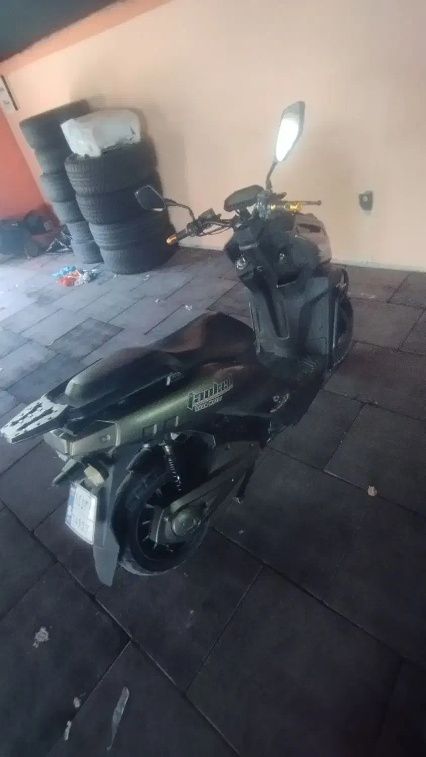 تانک 1402|موتورسیکلت|کیش, |دیوار