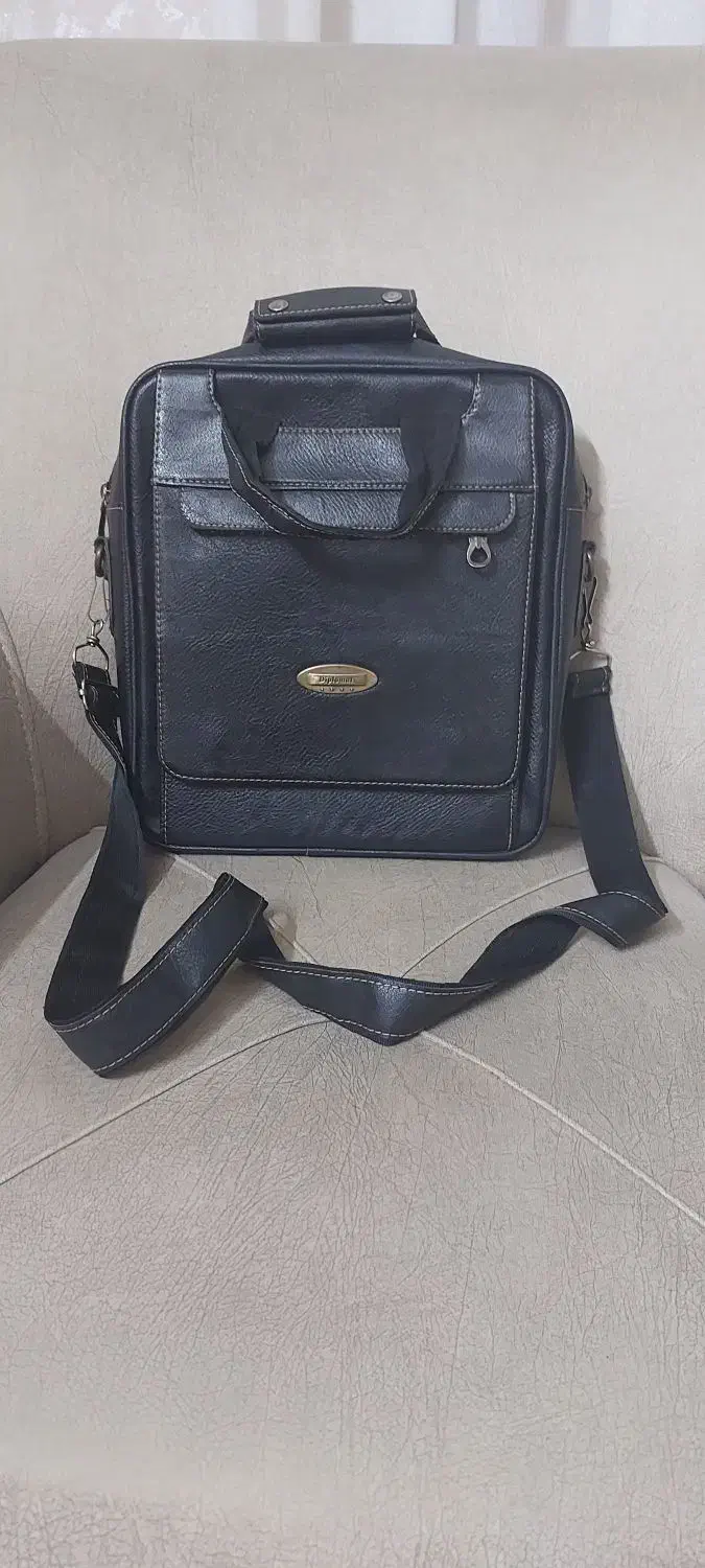 کیف دانشجویی|کیف، کفش، کمربند|مشهد, کارگران|دیوار