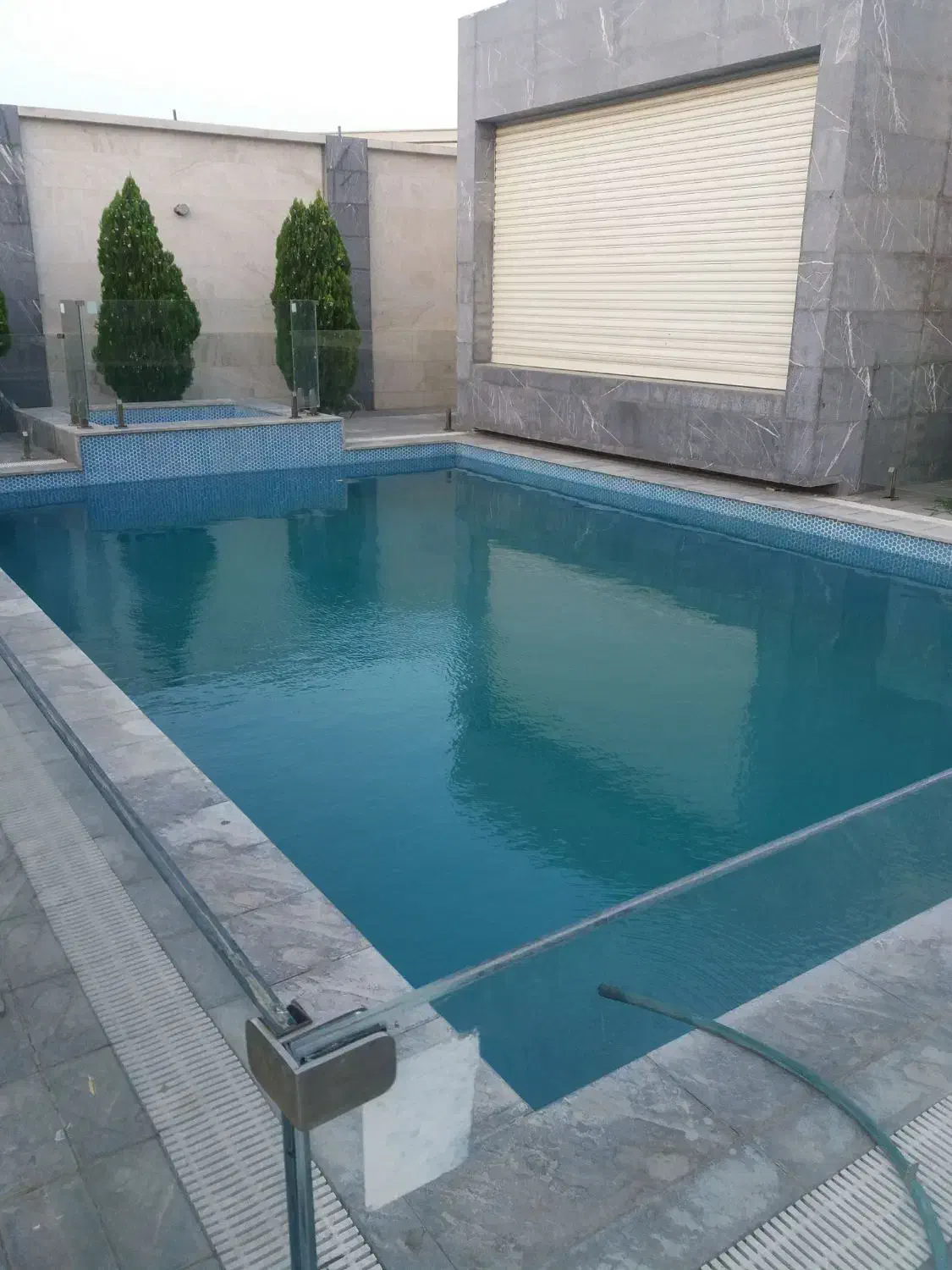 کاشی استخر ، عایق استخر کاشیکاری استخر|خدمات پیشه و مهارت|نیشابور, هفده شهریور|دیوار