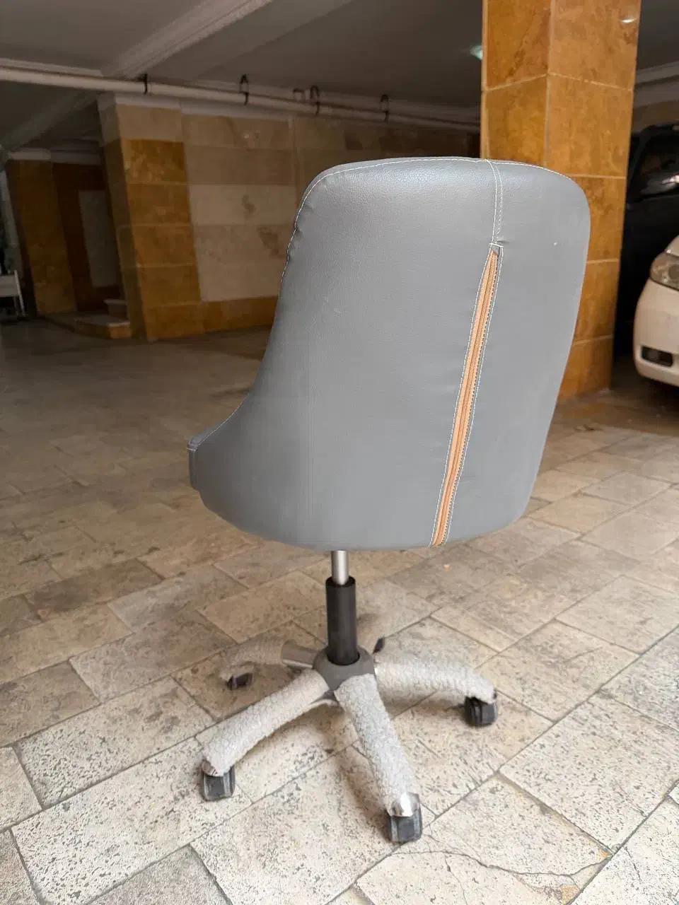 تابوره طوسی|صندلی و نیمکت|تهران, قلهک|دیوار